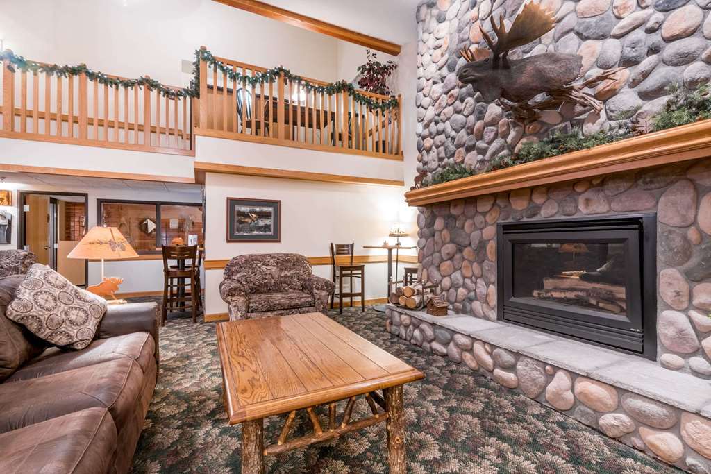 Moose Lake Lodge & Suites Wnętrze zdjęcie