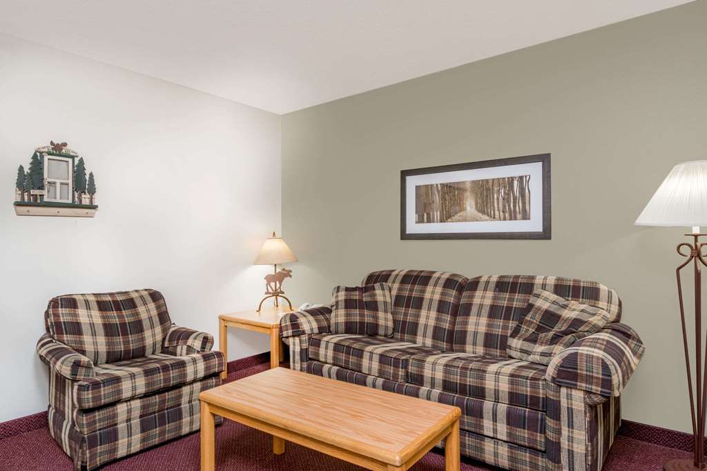 Moose Lake Lodge & Suites Pokój zdjęcie